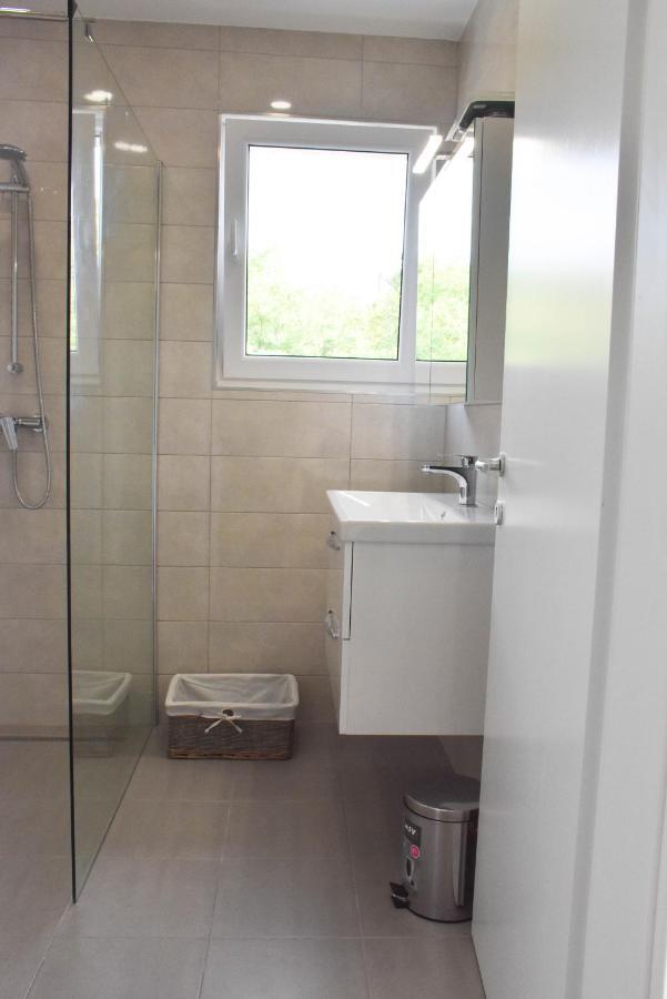 Apartma Med Oljkami - Portorož Exterior foto